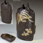 銅製陽刻鳳凰桐紋花器