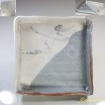 秀山窯鼠志野角皿