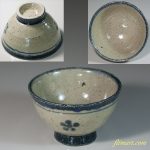 五月窯灰釉梅文湯呑W6262