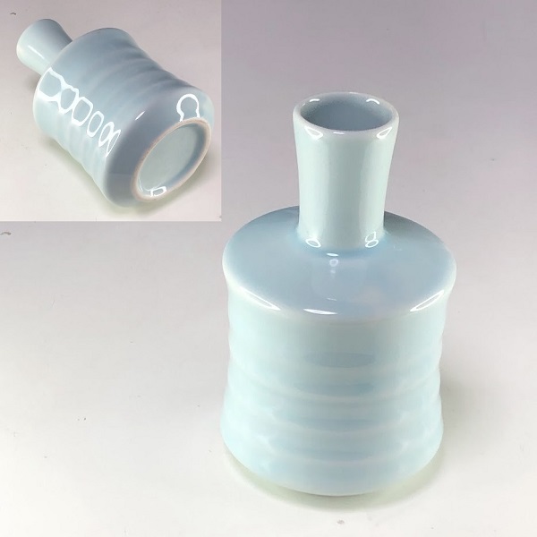 青白磁小花瓶W8784
